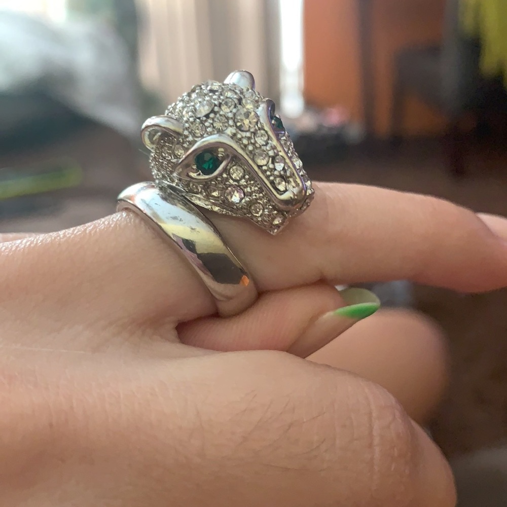 Dimond incrusted cheetah ring